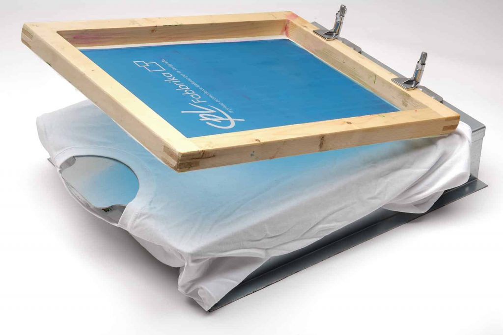 screen printing t-shirt