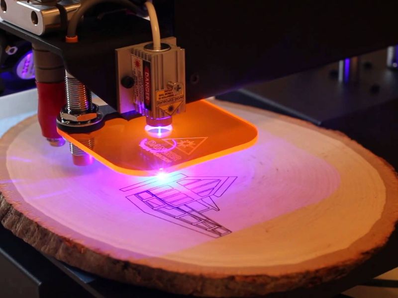 Laser-printing-on-metal