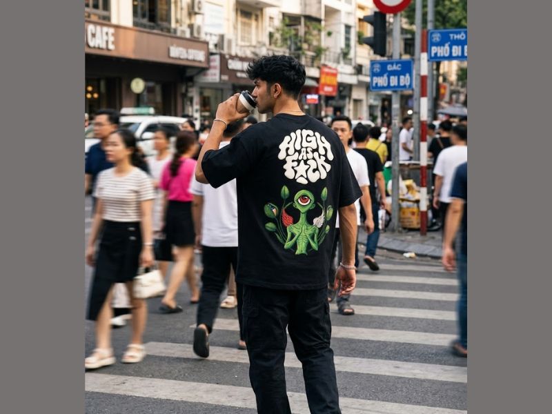 Bold back graphic prints design idea